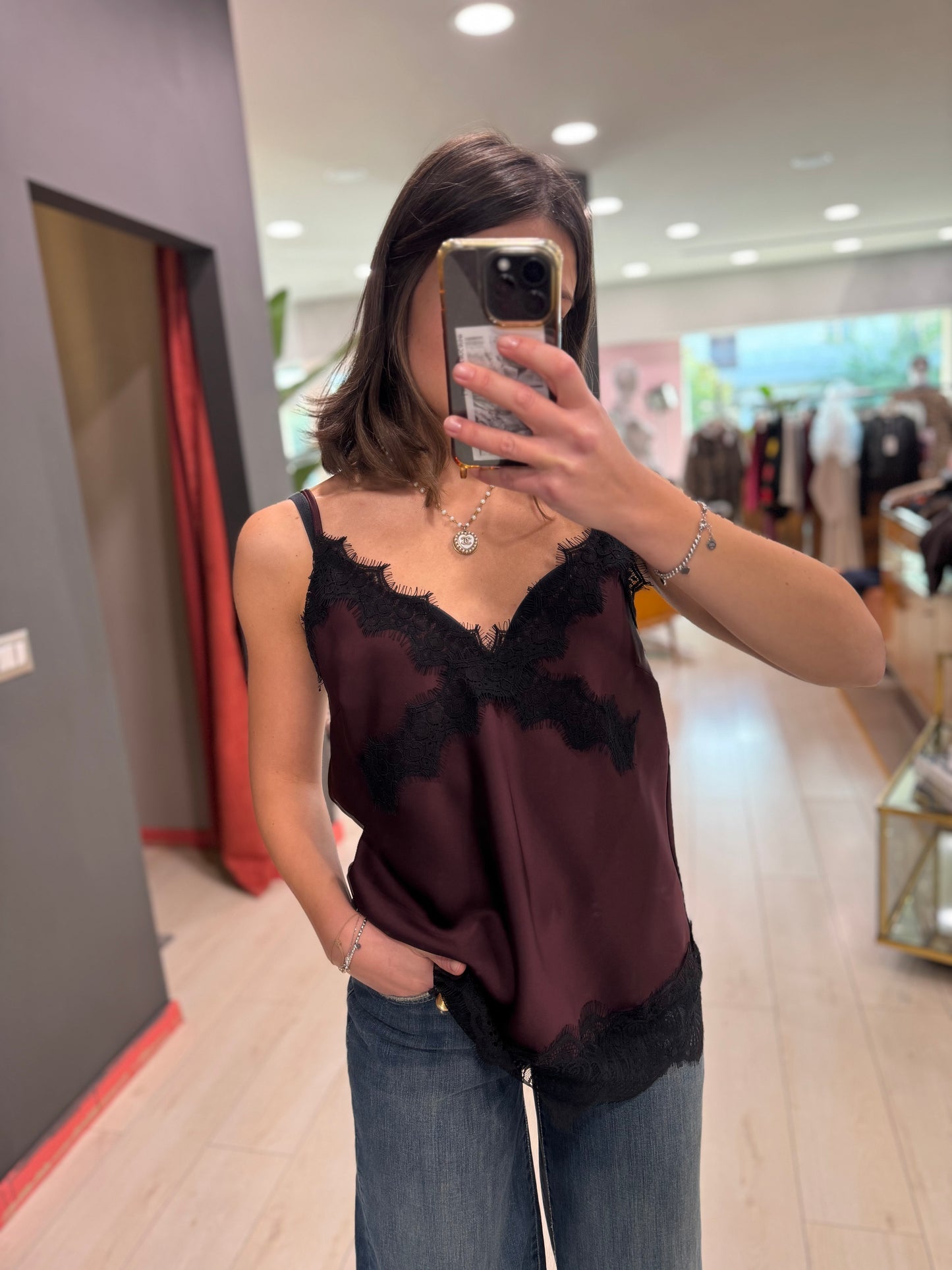 TOP IN RASO CON PIZZO SOALLURE