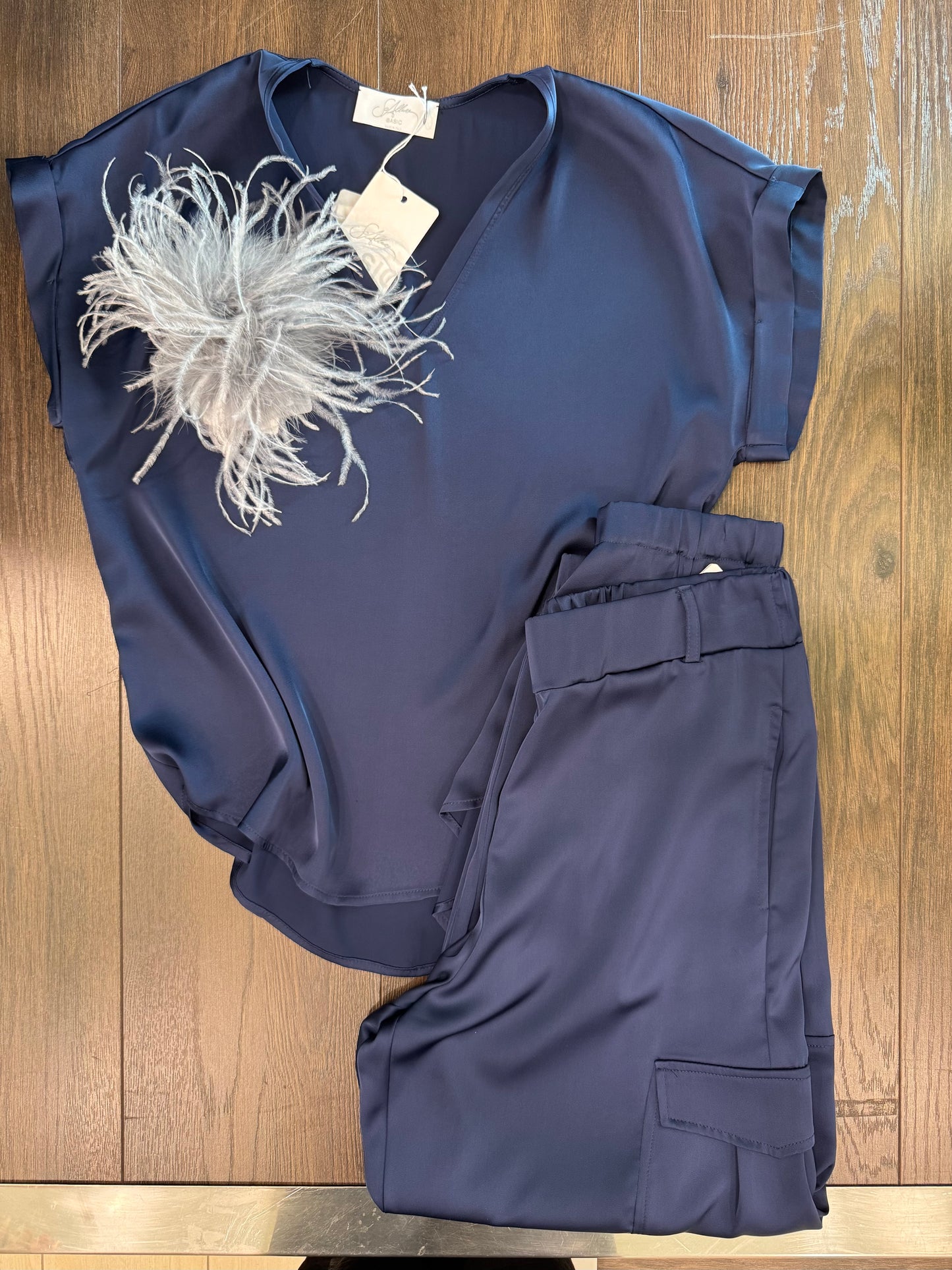 BLUSA IN RASO SCOLLO A V SOALLURE