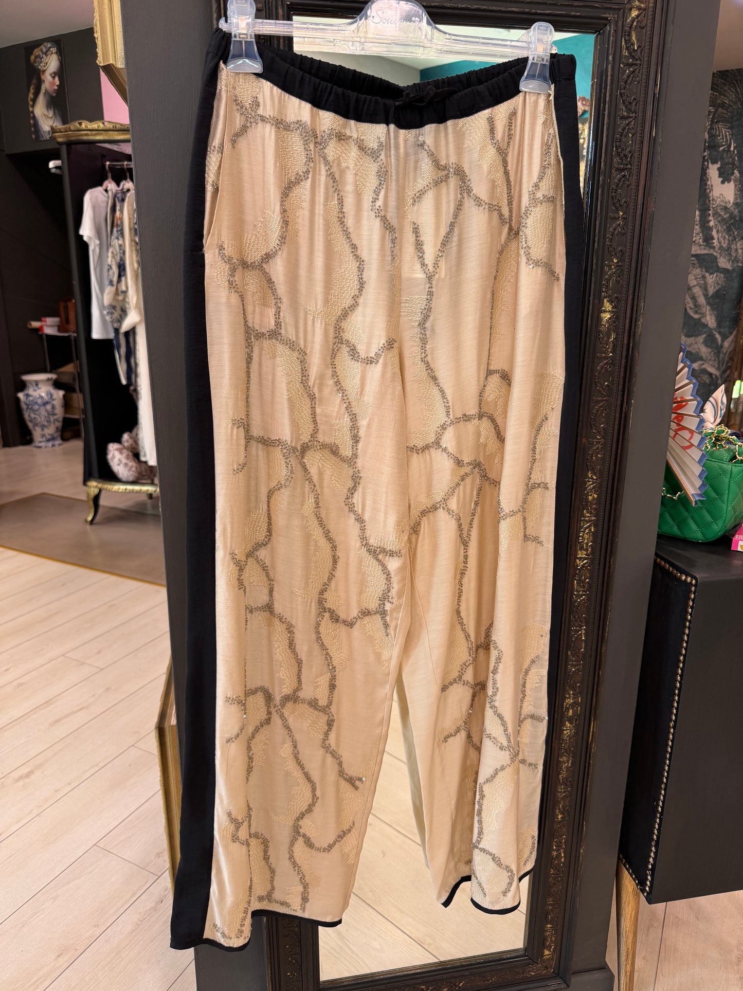 PANTALONE CON STRASS RICAMATI SOUVENIR