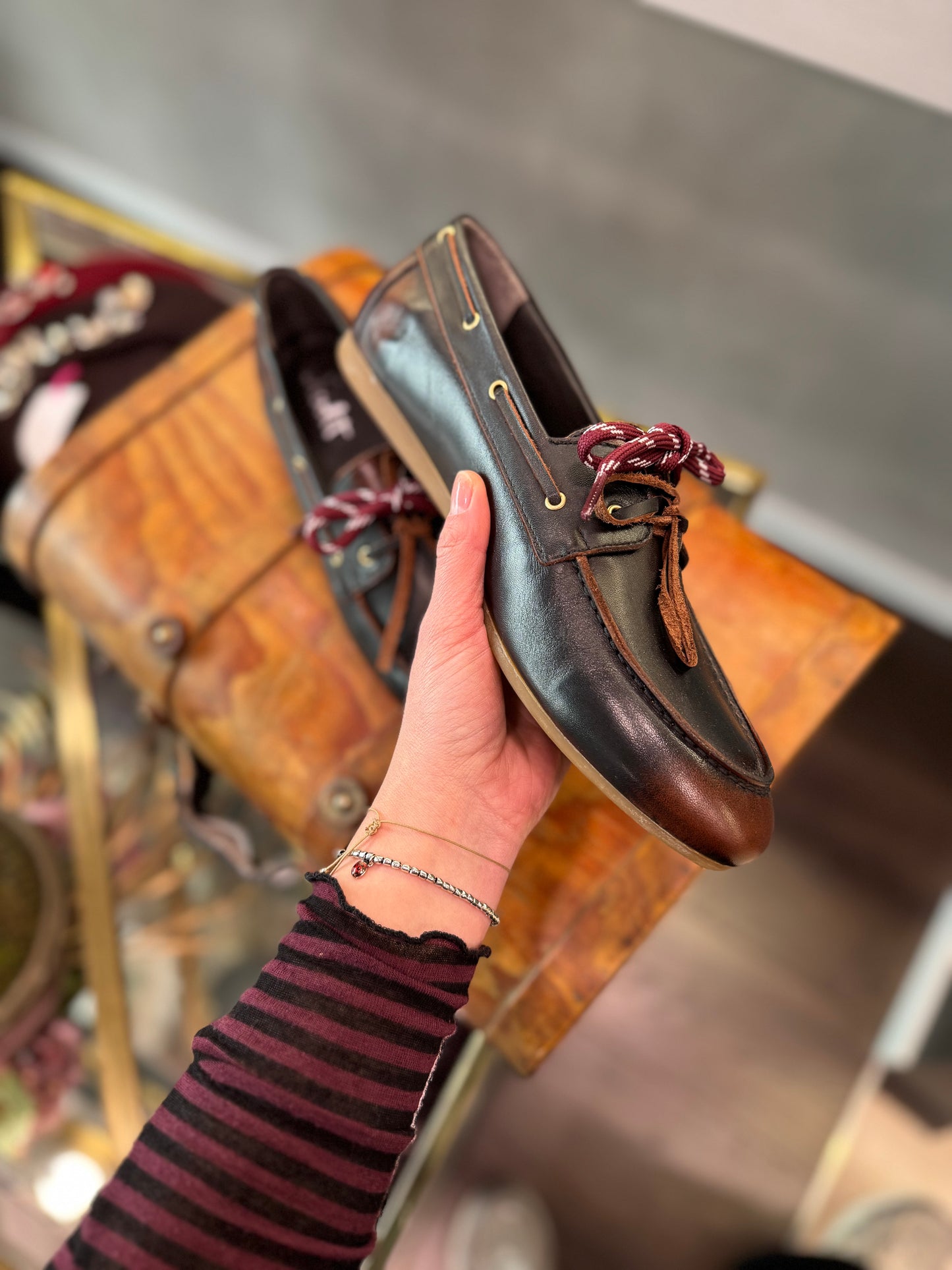 MOCASSINO BARCA PELLE INGRASSATA MORO