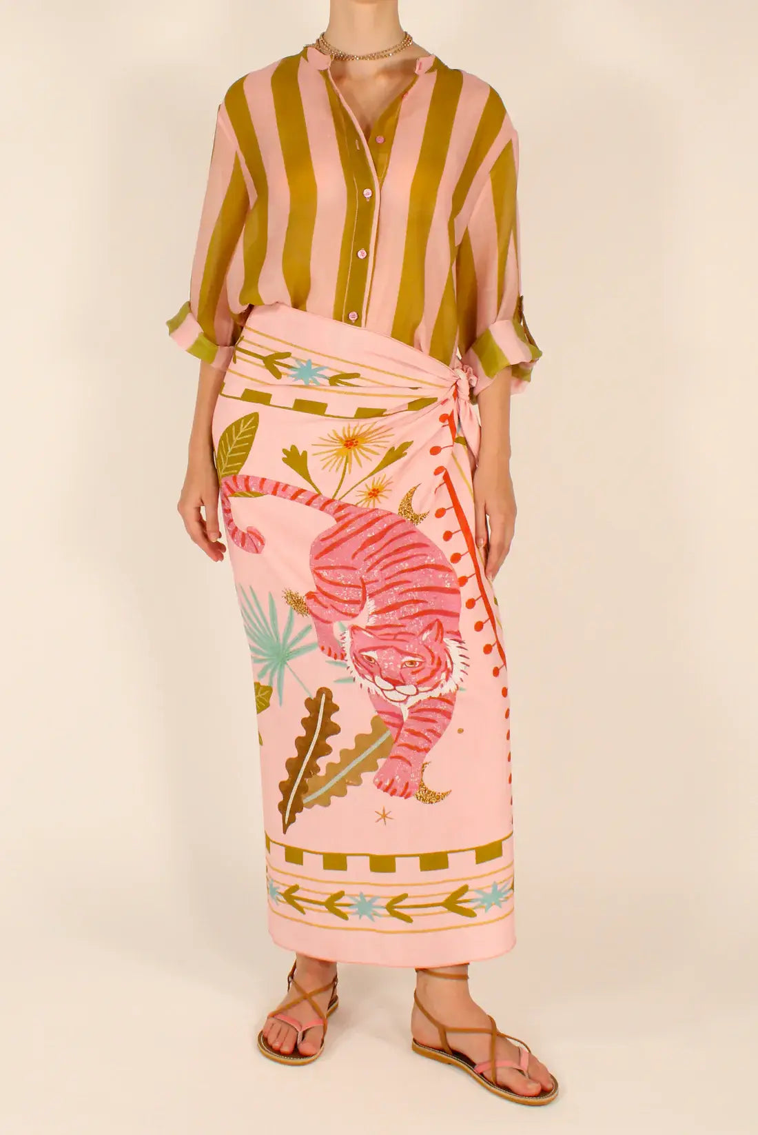 Gonna pareo maxi da spiaggia con stampa floreale tropicale e tigre rosa