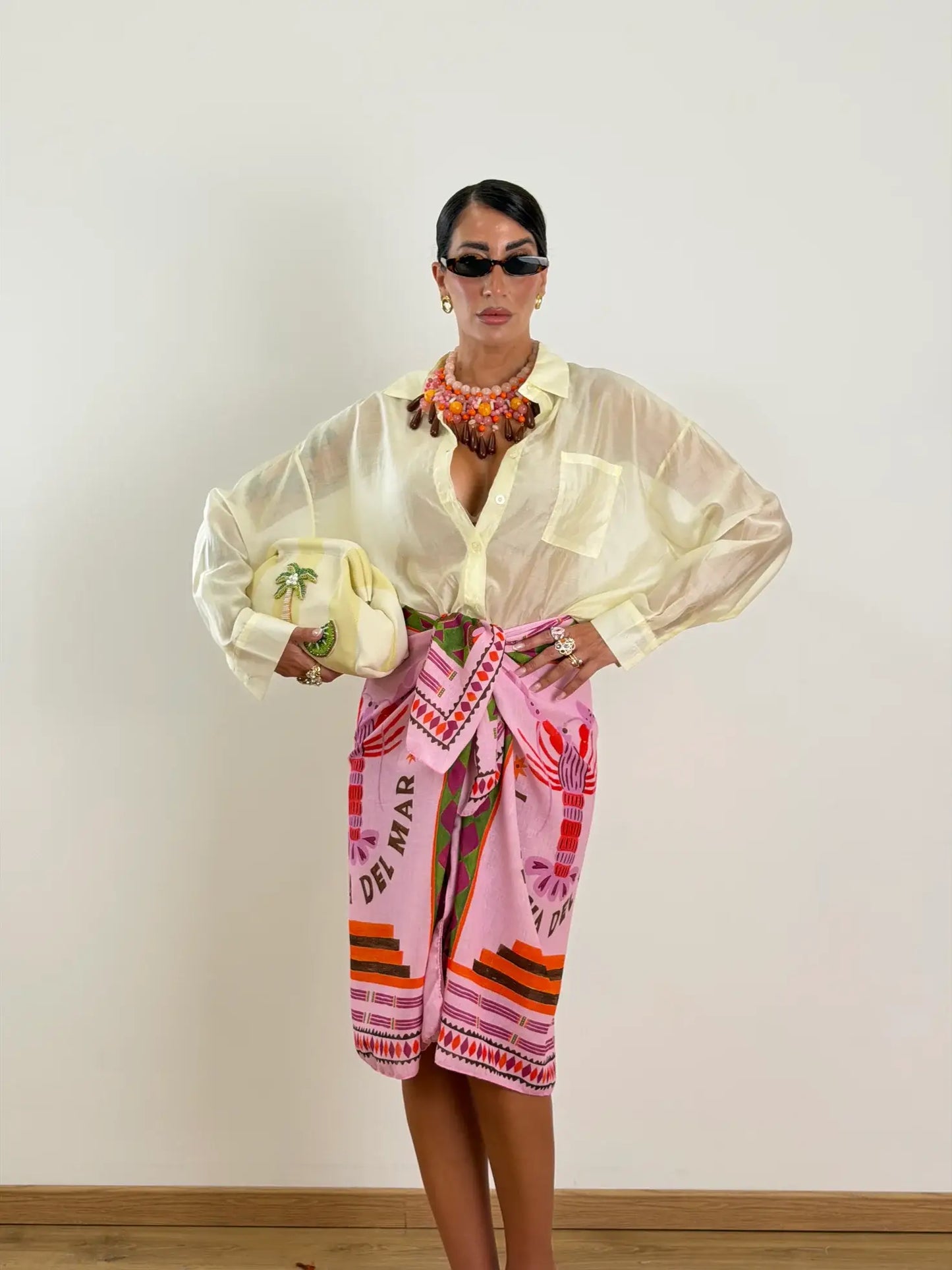 Gonna sarong maxi con stampa di aragosta della costa spagnola e laccio laterale