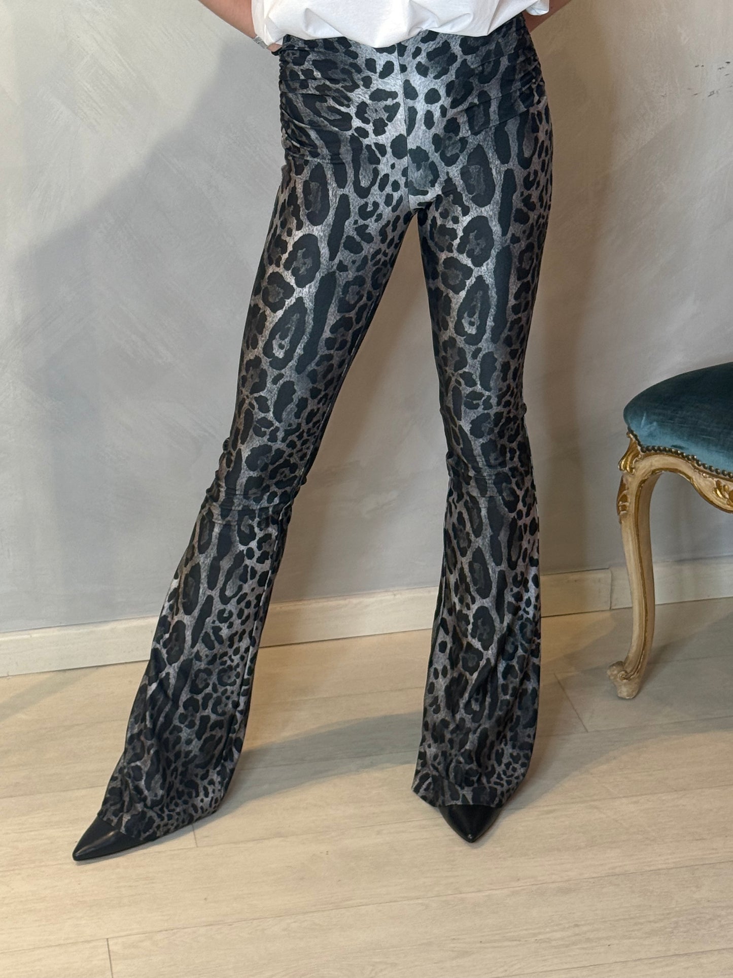 FLARED JODIE| 2 varianti ANIYEBY