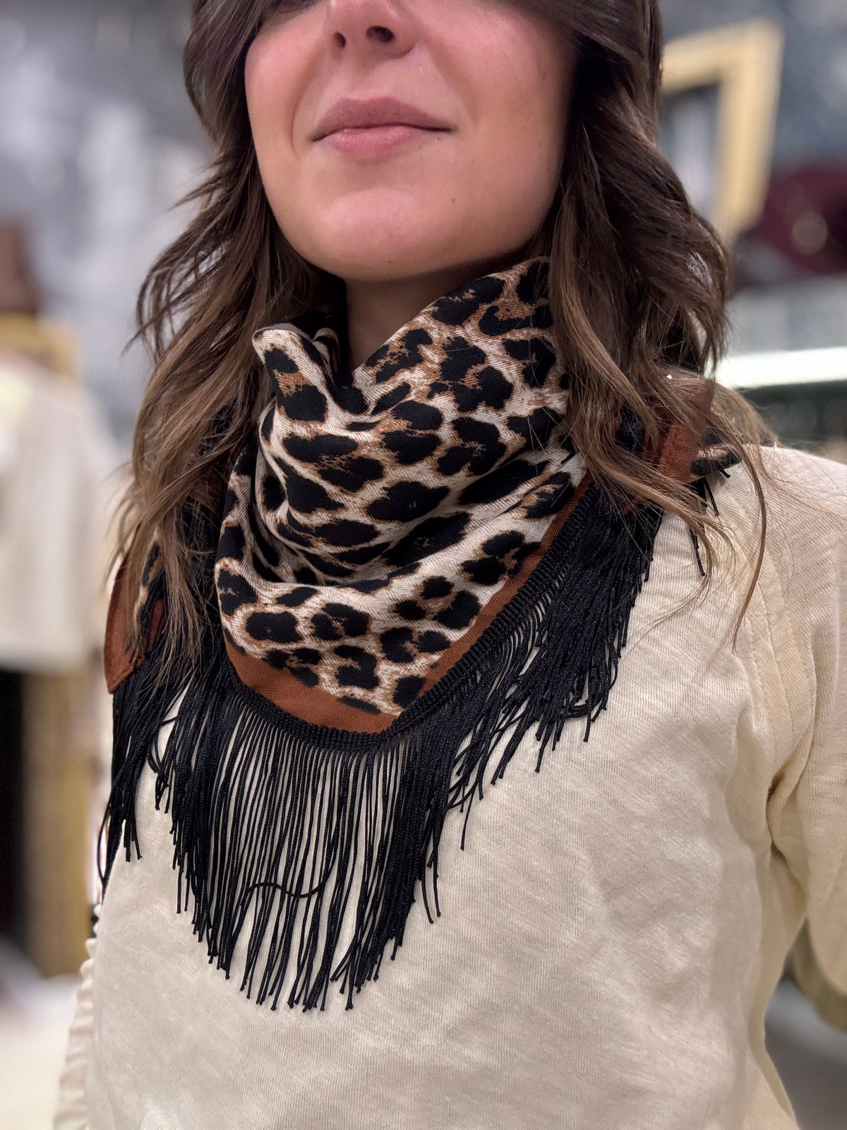 FOULARD IN FANTASIA CON FRANGE DONTWAIT