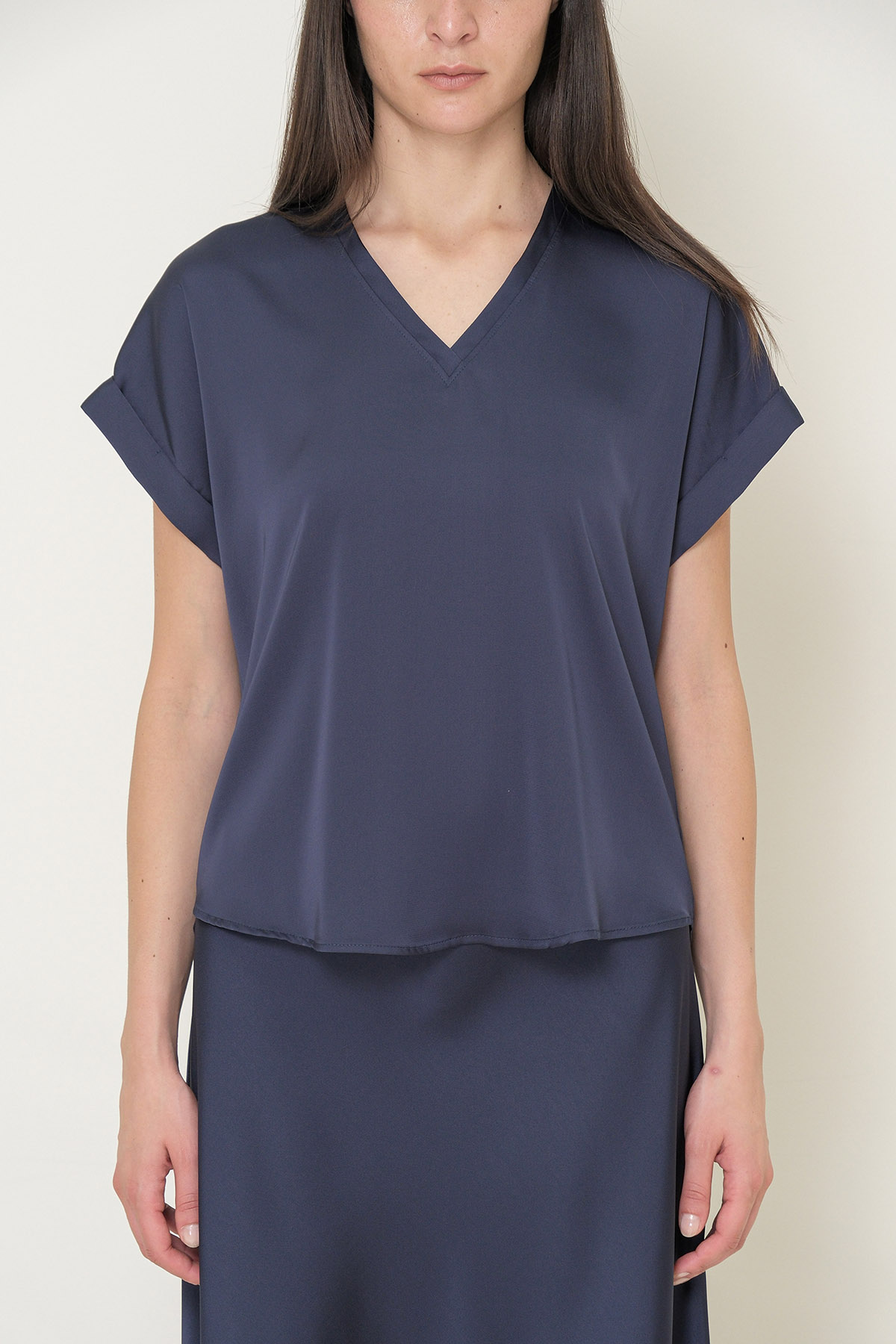 BLUSA IN RASO SCOLLO A V SOALLURE