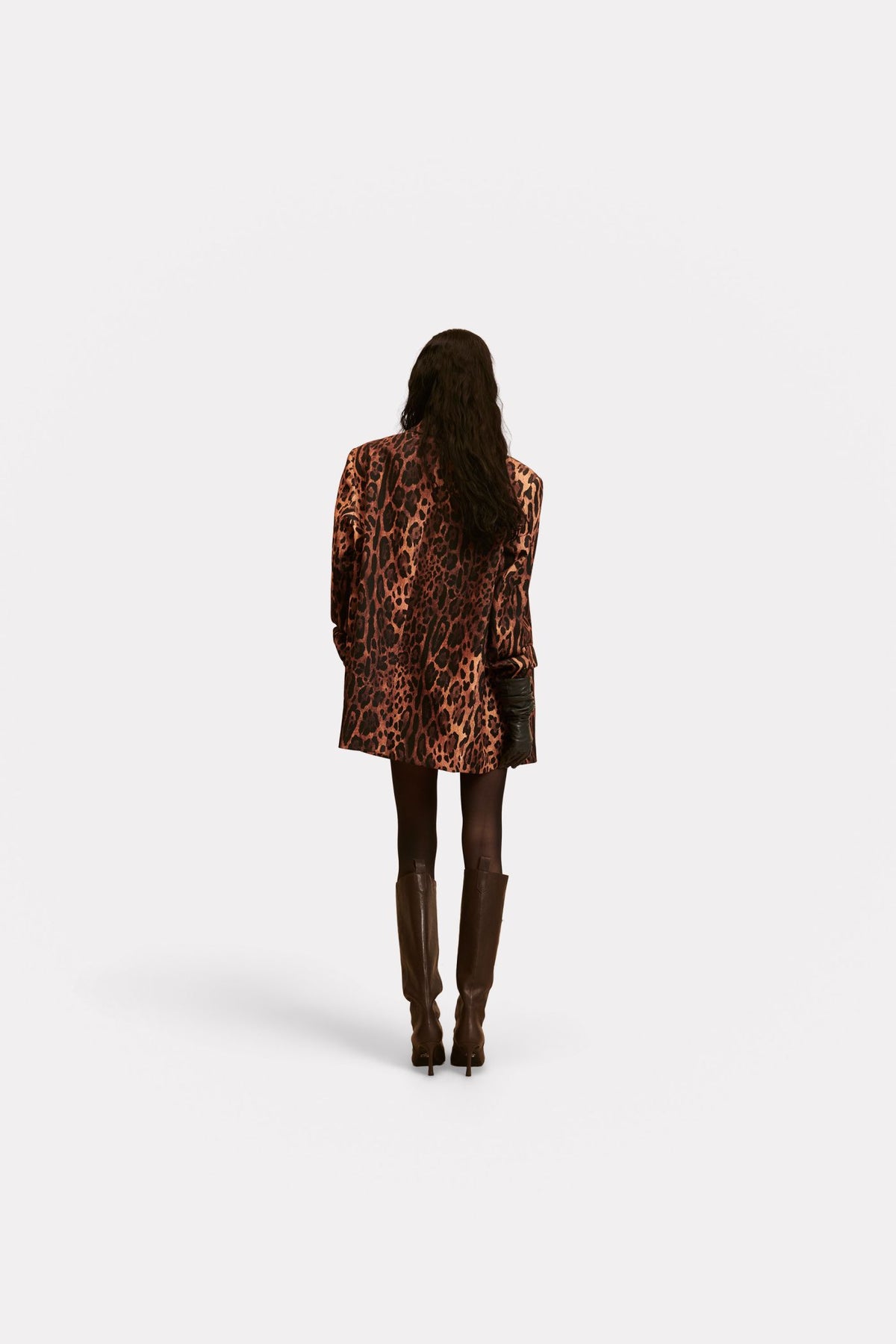 OVER JACKET IRA LEO ANIYEBY
