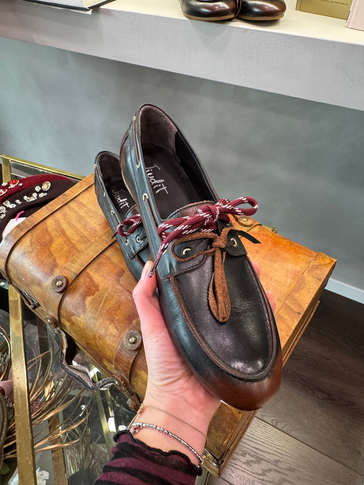 MOCASSINO BARCA PELLE INGRASSATA MORO