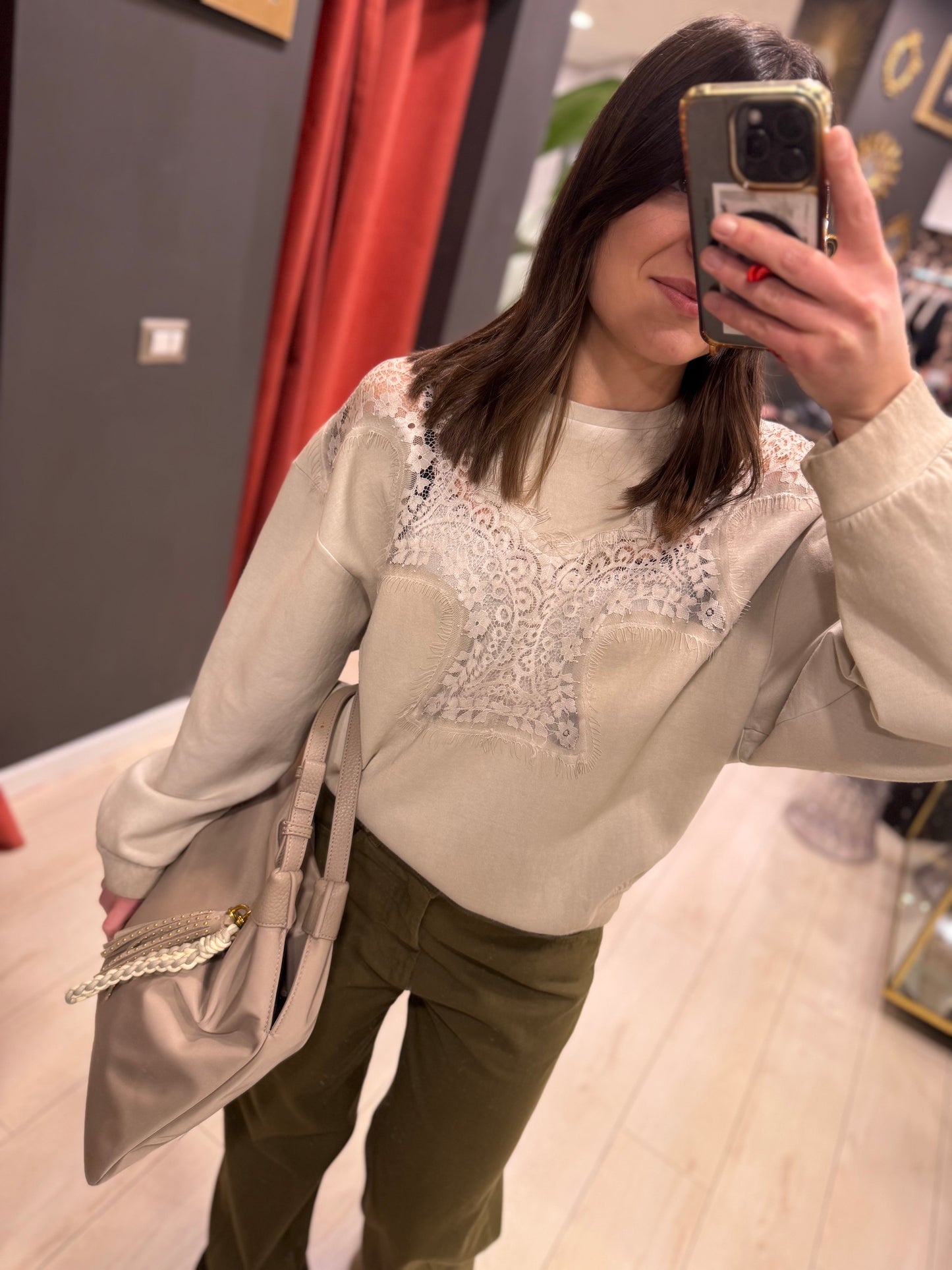 FELPA CON PIZZO PHILIALOFT