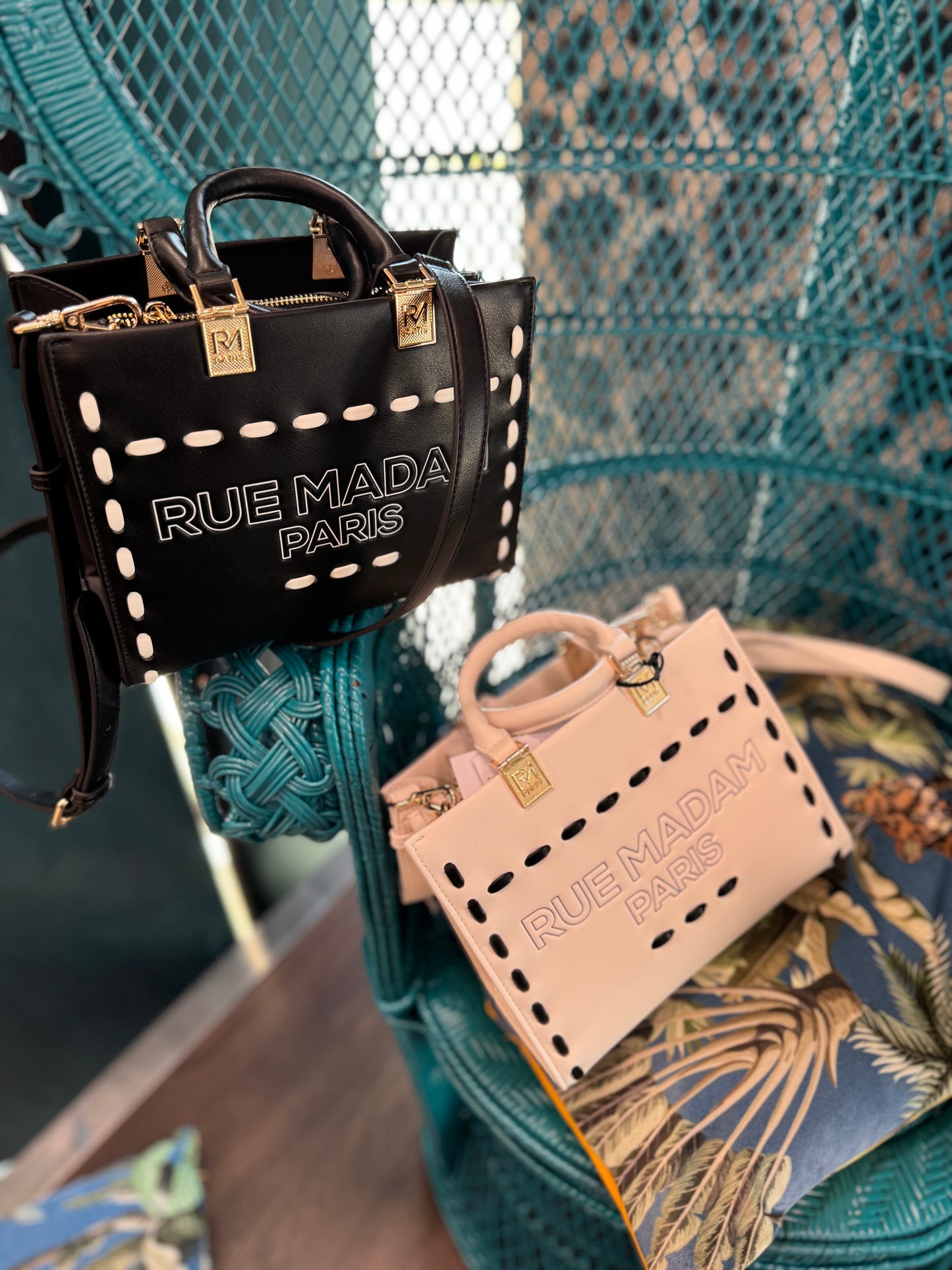 MINI TOTE ‘ICONIQUE’ RUE MADAME