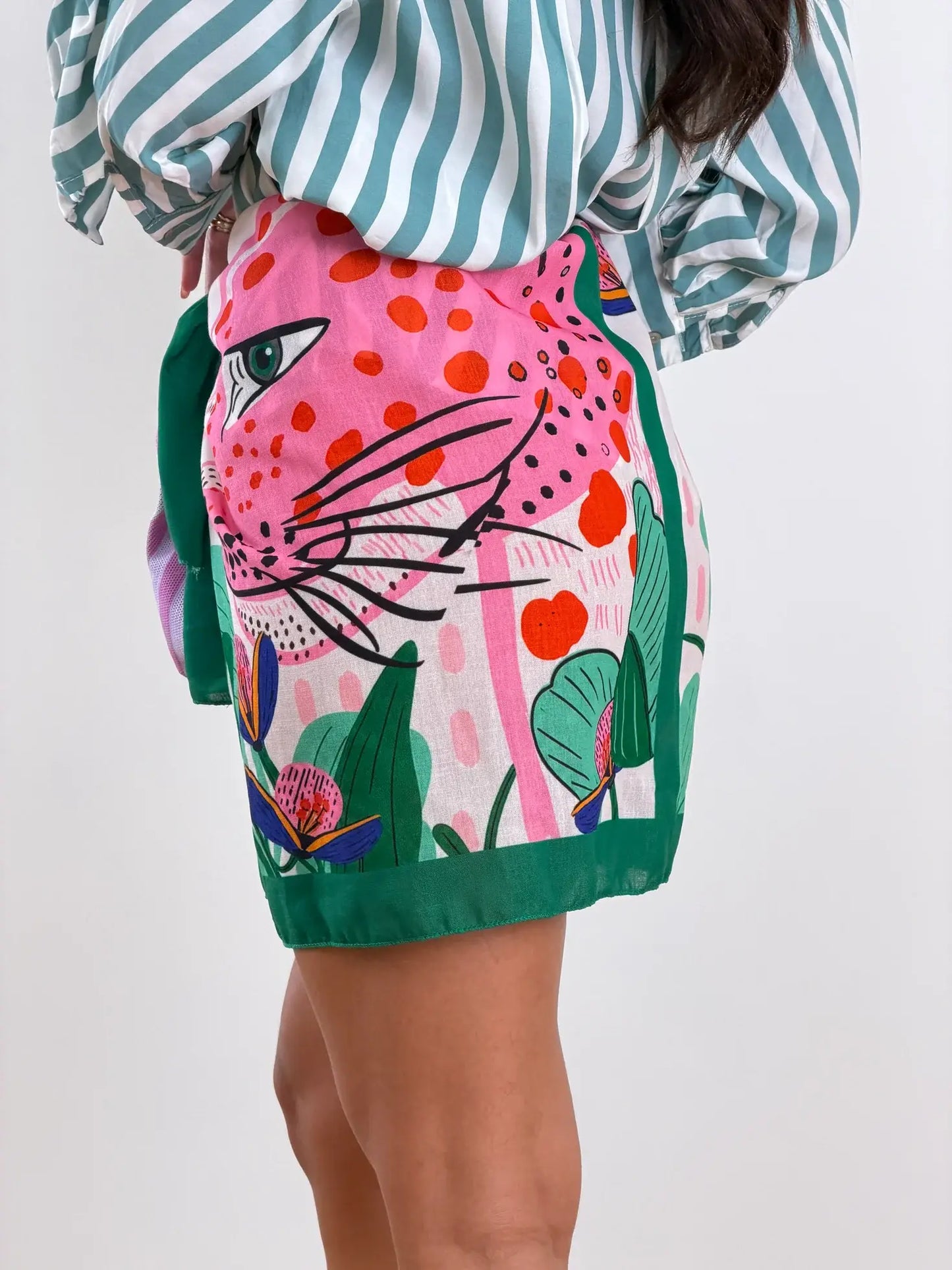 Gonna pareo con annodatura laterale stampa leopardata rosa｜Copricostume da spiaggia