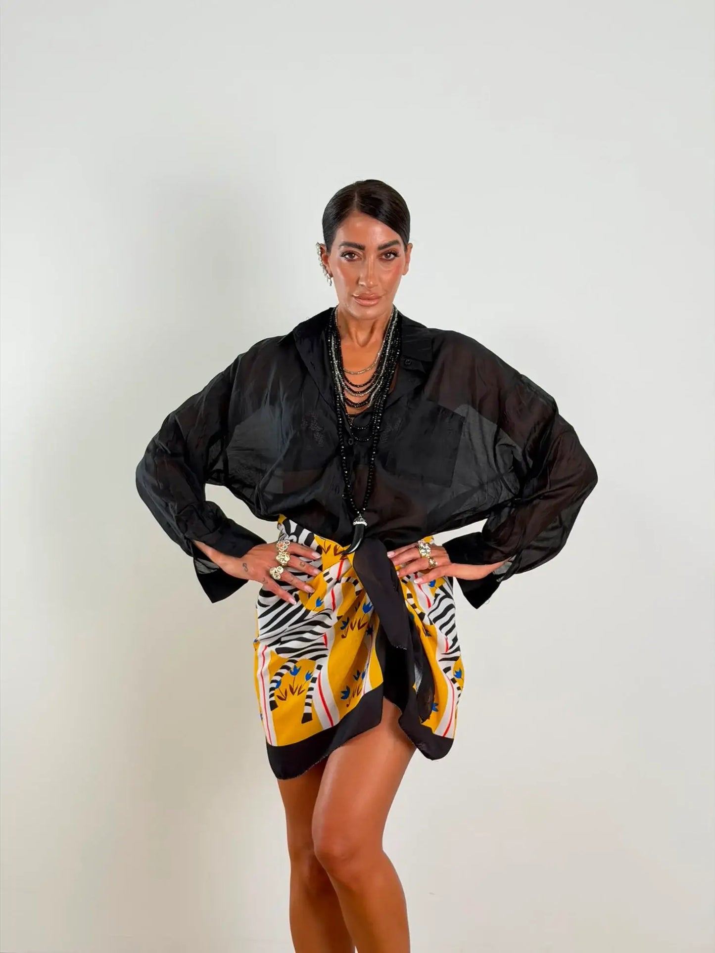 Sarong con stampa vintage zebra e tulipani, allacciatura laterale | Copricostume da spiaggia