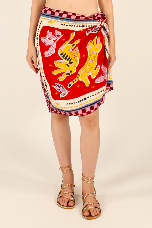 Gonna sarong a quadretti con motivo leone vintage annodata sul lato