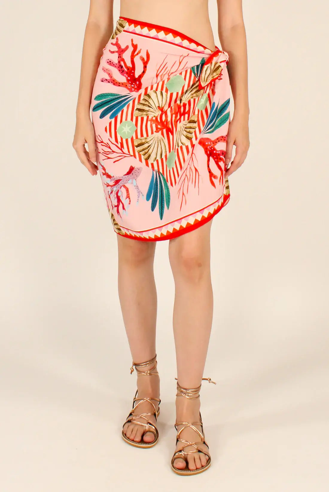 Gonna pareo con stampa tropicale: oceano, coralli, conchiglie e stelle marine