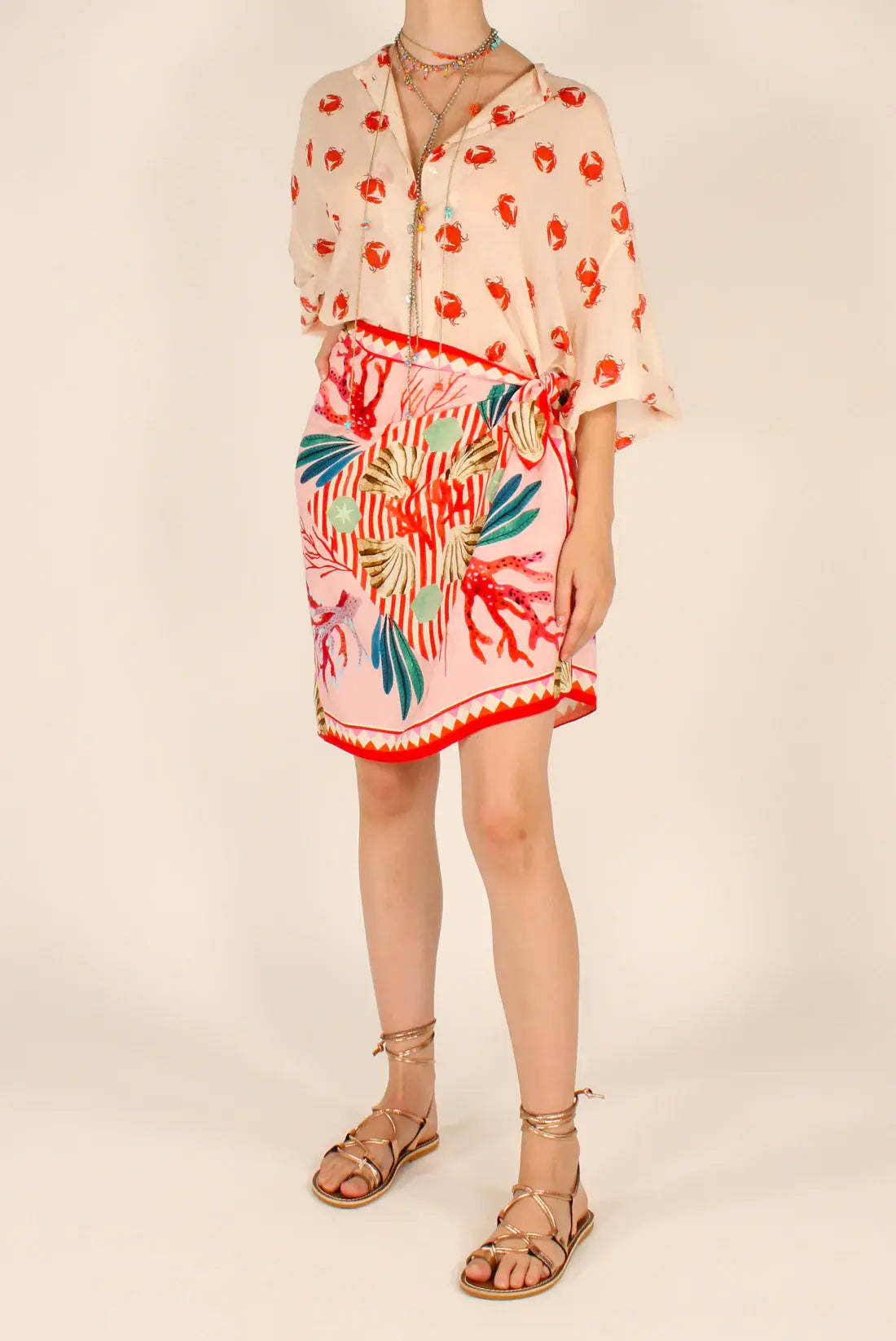 Gonna pareo con stampa tropicale: oceano, coralli, conchiglie e stelle marine